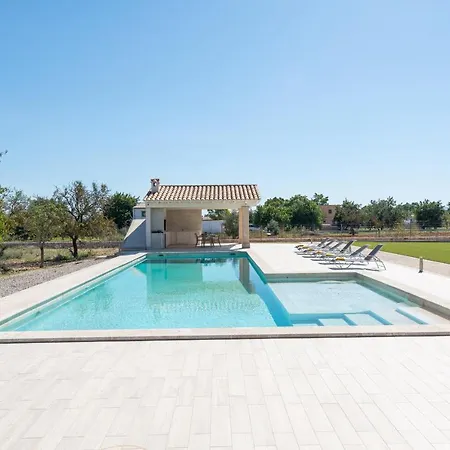 Mireia 2002 With Pool And Garden By Bebreeze Mallorca ビニサレム